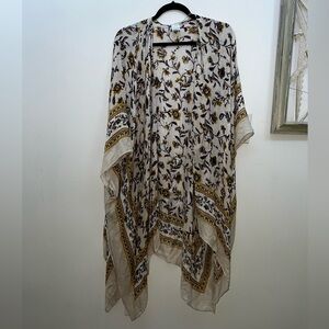 Time & Tru Sleeved Shawls - size XL, dark blue and cream colors